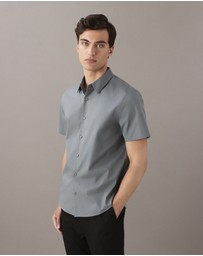 Calvin Klein - Cotton Stretch Classic Button Down Shirt