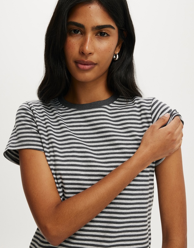 Cotton On - 90 S Baby Tee