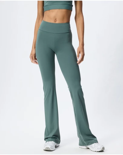 AVE Active - Shape Flare Leggings