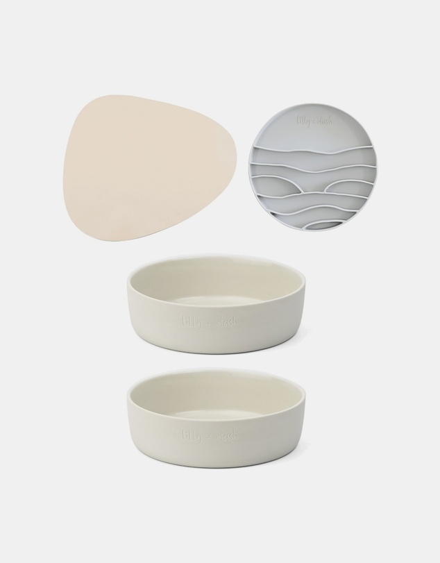 Lilly + Dash - Dog Eat and Drink Set – 2 Bowls + Lick Insert + Sand Placemat Set