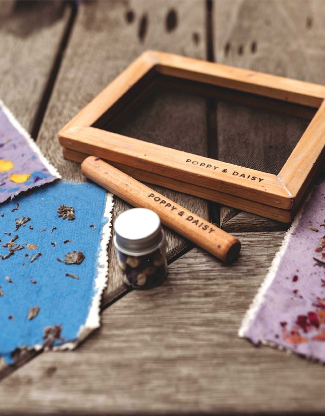 Poppy & Daisy - Handmade Paper Kit