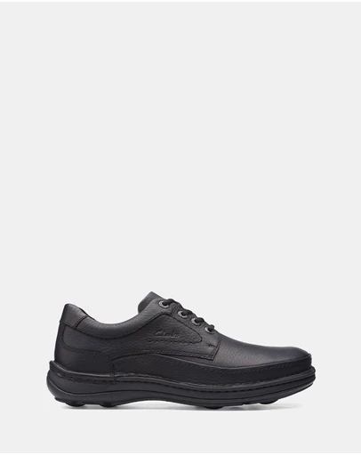 Clarks - Nature Three Black