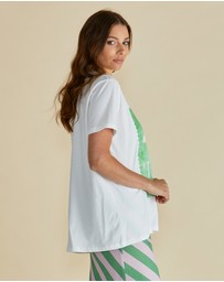 Betty Basics - Ellia Crew Tee