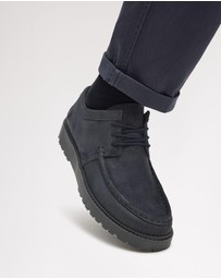 Fred Perry - Kenney Low Coated Suede Shoes - Unisex