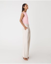 Forcast - Cici Bamboo Twist Shoulder Top
