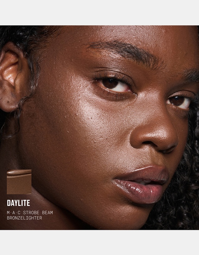 MAC - Strobe Beam Liquid Bronzelighter
