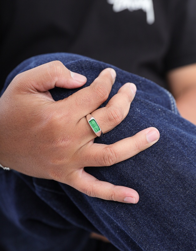 Kuzzoi - ICONIC EXCLUSIVE - Enamel Signet Ring in 925 Sterling Silver