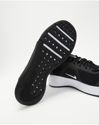 Nike - Nike MC Trainer 3 - Men's