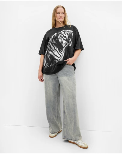 City Chic - Liv Born Wild Oversized Cotton Tee