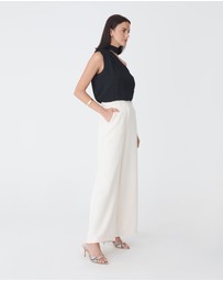 Forcast - Ashlyn One Shoulder Top