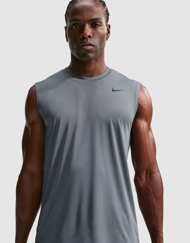 Nike - Nike Dri-FIT Sleeveless Training Top
