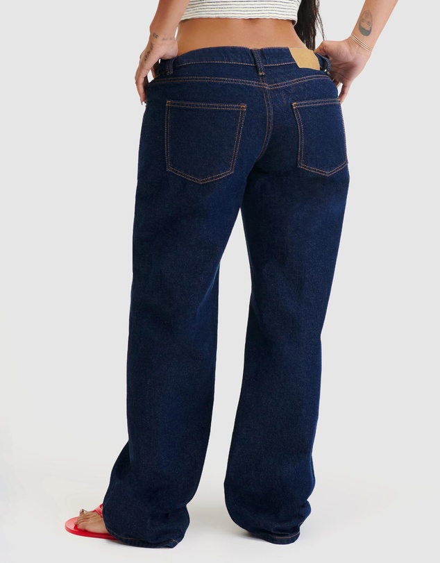 Cotton On - Curvy Low Rise Straight Jeans