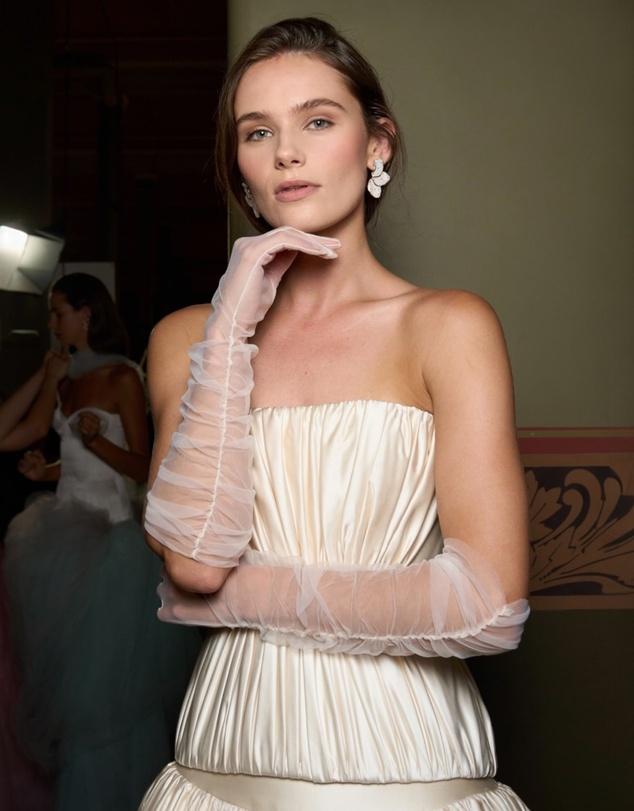 High Heel Jungle - Katherine Ruched Tulle Gloves