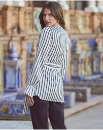 Sosandar - Ivory & Black Satin Stripe Keyhole Detail Tie Side Top