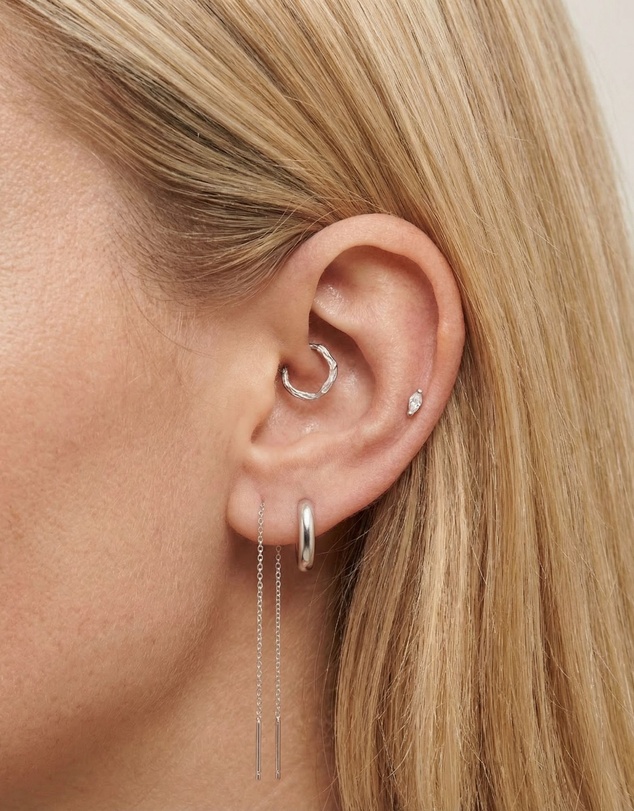 HOUSE OF SLANI - Miu Thread Earrings