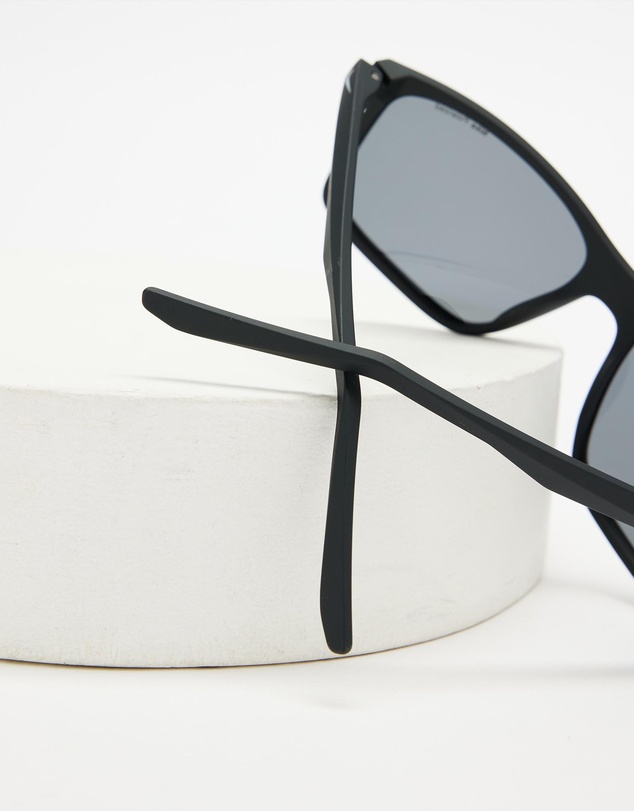 Nike - Fire Large Polarised FD1819