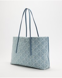 Calvin Klein - Emblem Aop Denim Tote W/ Pouch