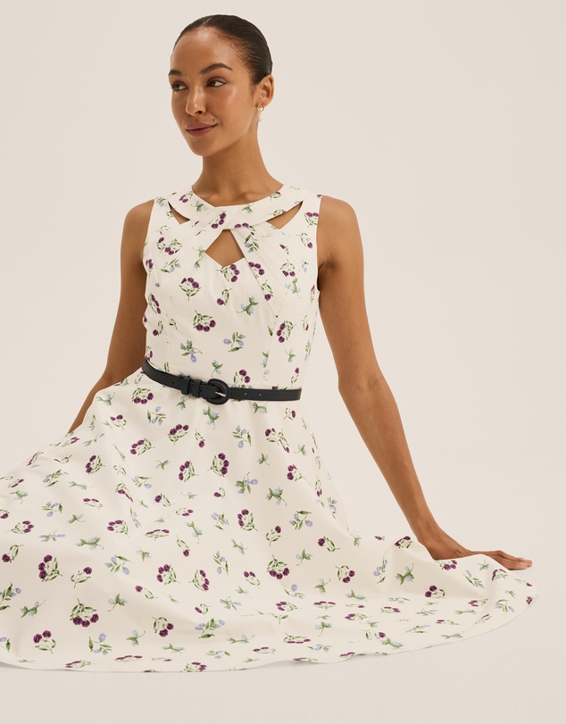 Review - Eliza Pleated Dress