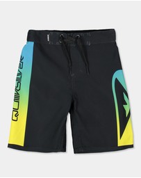 Quiksilver - Boys 8 to 16 Everyday 13