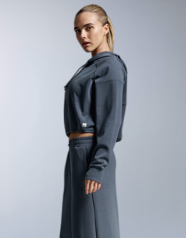 2XU - Wonderluxe Sand Washed Hoodie
