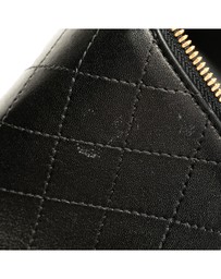 Pre-Loved by Azura Reborn - Pre-Loved Large Quilted Lambskin Knock On Wood Vanity Case