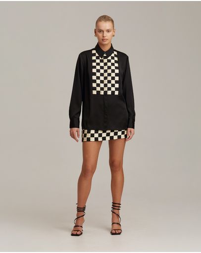 Black W Cream