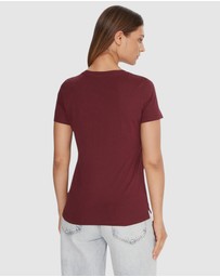 GUESS - Love Triangle Pearls Short Sleeve T-Shirt
