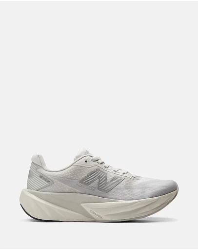 New Balance - FuelCell Rebel v5 (Wide Fit) - Women's