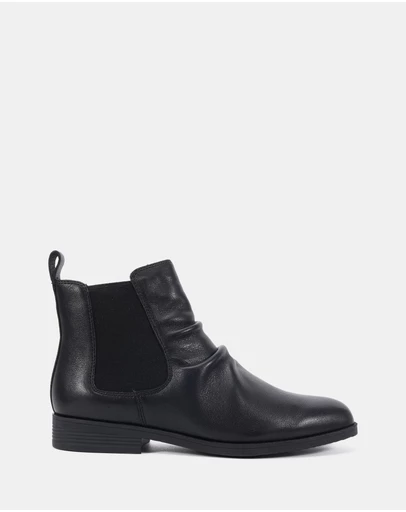 Clarks - Maude Black