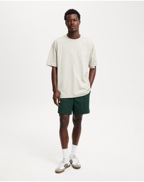 Cotton On - Box Fit Graphic T-Shirt