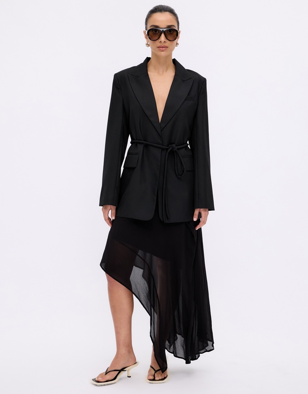 Minima Esenciales - Talia Wool Belted Blazer