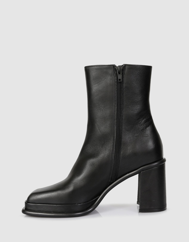 Beau Coops - Deonisia Ankle Boots