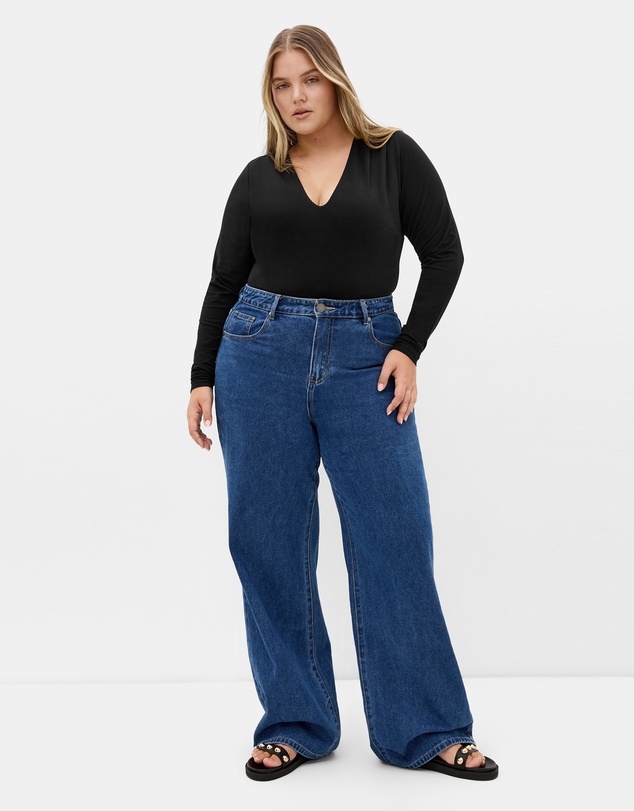City Chic - Amelia Long Sleeve Bodysuit