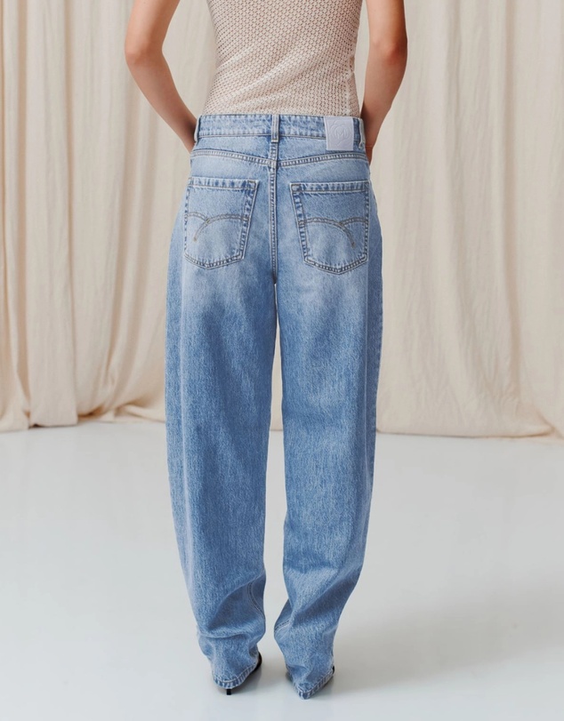 Marella - ICONIC EXCLUSIVE - Emily Ratajkowski - Barrels Denim Jean