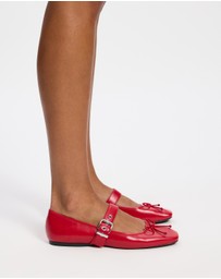 Dazie - Poppy Buckle Ballet Flats