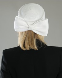 Morgan & Taylor - Tara Racewear Pillbox Hat in White