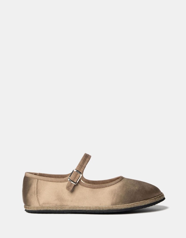 La Tribe - Sofia Flats