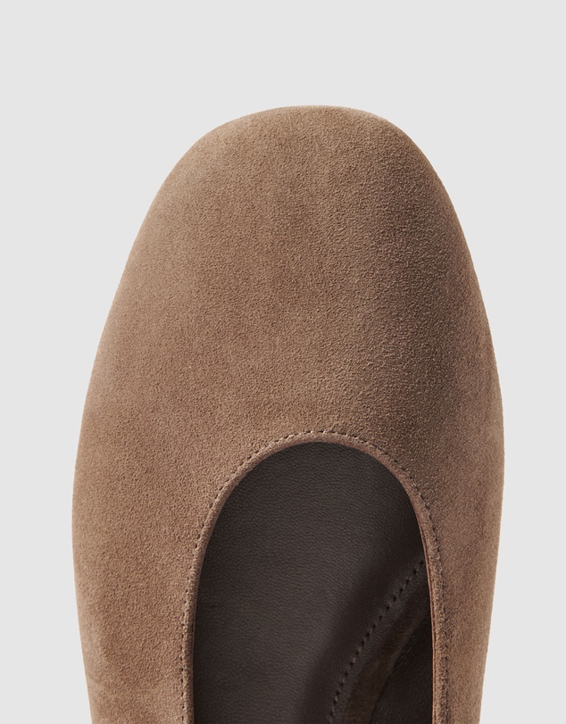 Commonry - Aspen Suede Ballet Flat