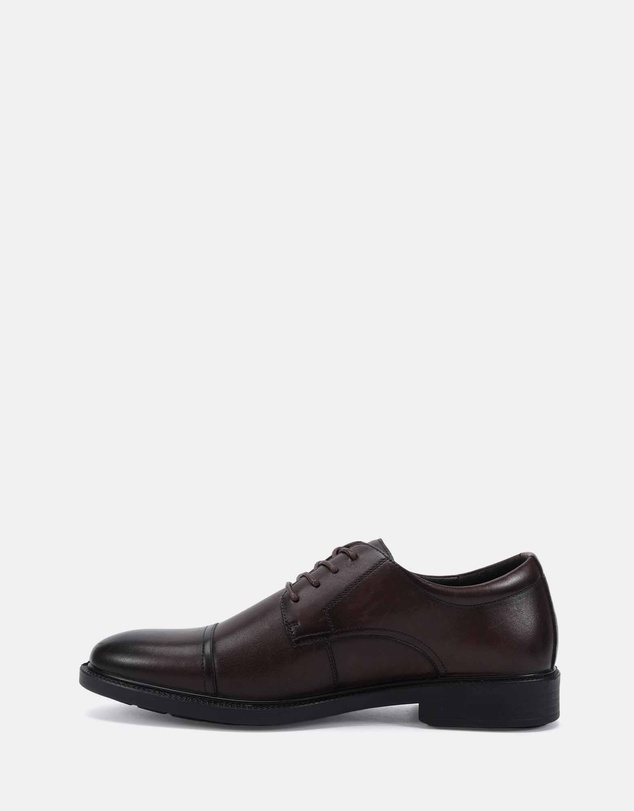 Clarks - Regan Brown