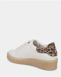 Naturalizer - Morrison 3.0 Lace-Up Casual Sneaker - Warm White