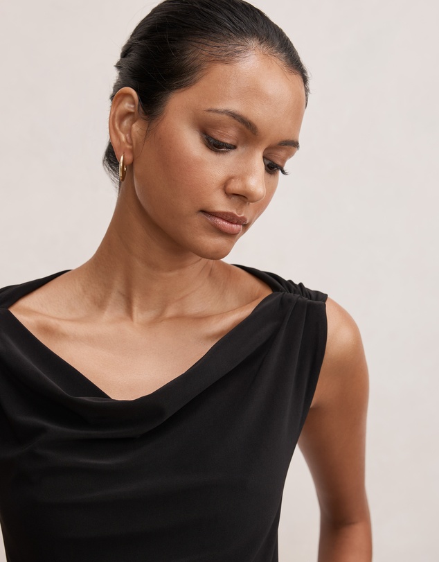 Forever New Petite - Jae Petite Bubble Back Hardware Maxi Dress