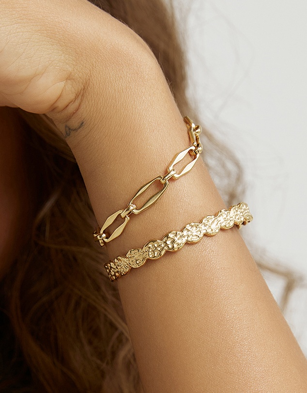 Arms Of Eve - Olsen Gold Cuff