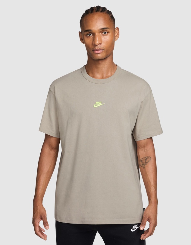 Nike - Sportswear Premium Essentials T-Shirt