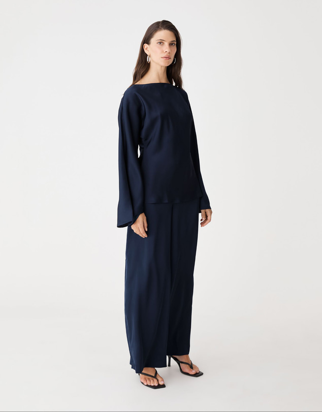 Forcast - Asma Satin Bias Top
