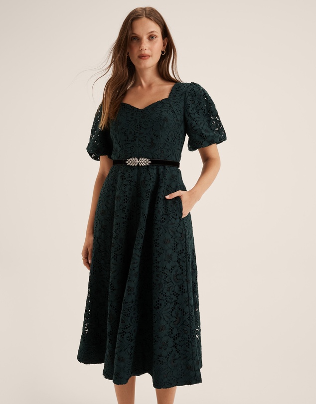 Review - Dora Lace Dress