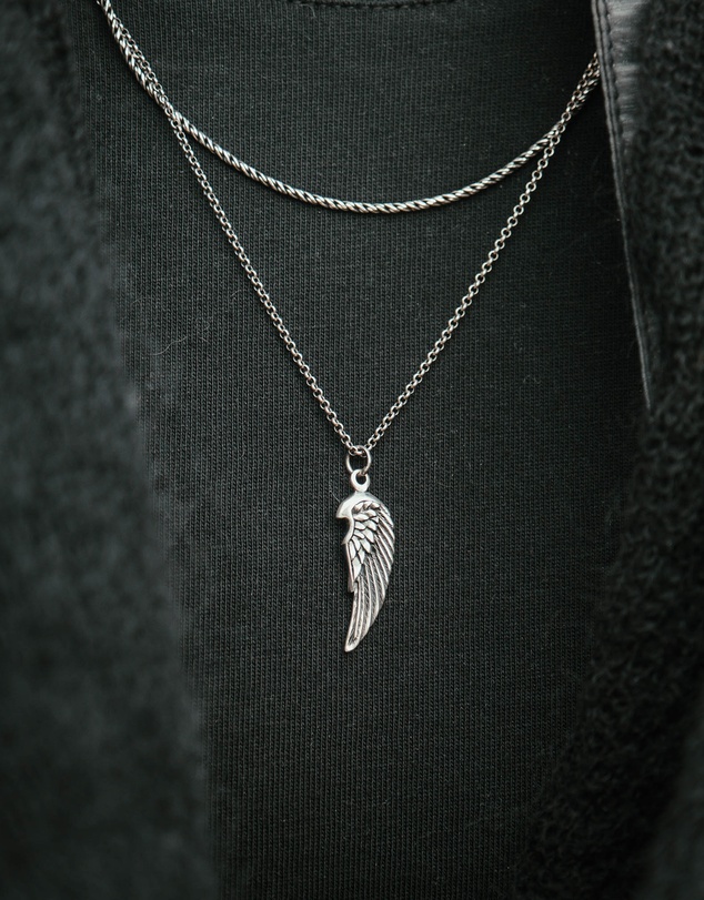 Kuzzoi - ICONIC EXCLUSIVE - Wings Pendant Necklace in Oxidised 925 Sterling Silver
