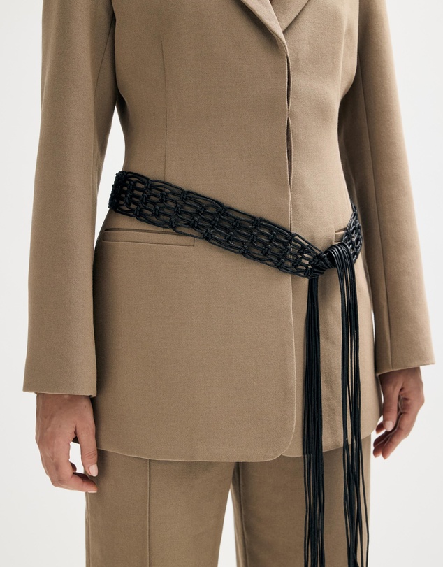Minima Esenciales - Ise Macrame Belt Blazer