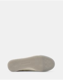 Hush Puppies - Finale