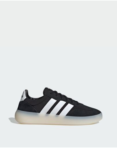 Core Black / Cloud White / Core White