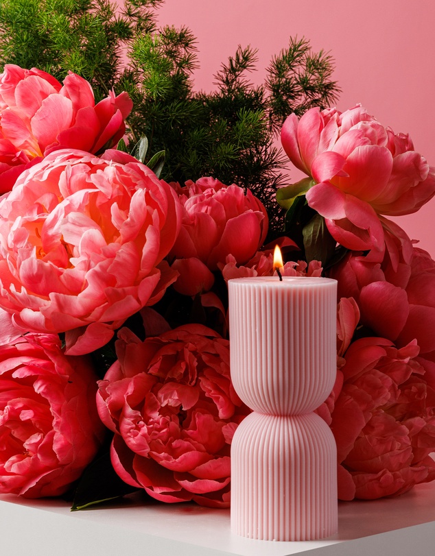 XRJ Celebrations - Spice Midi Candle Pastel Pink